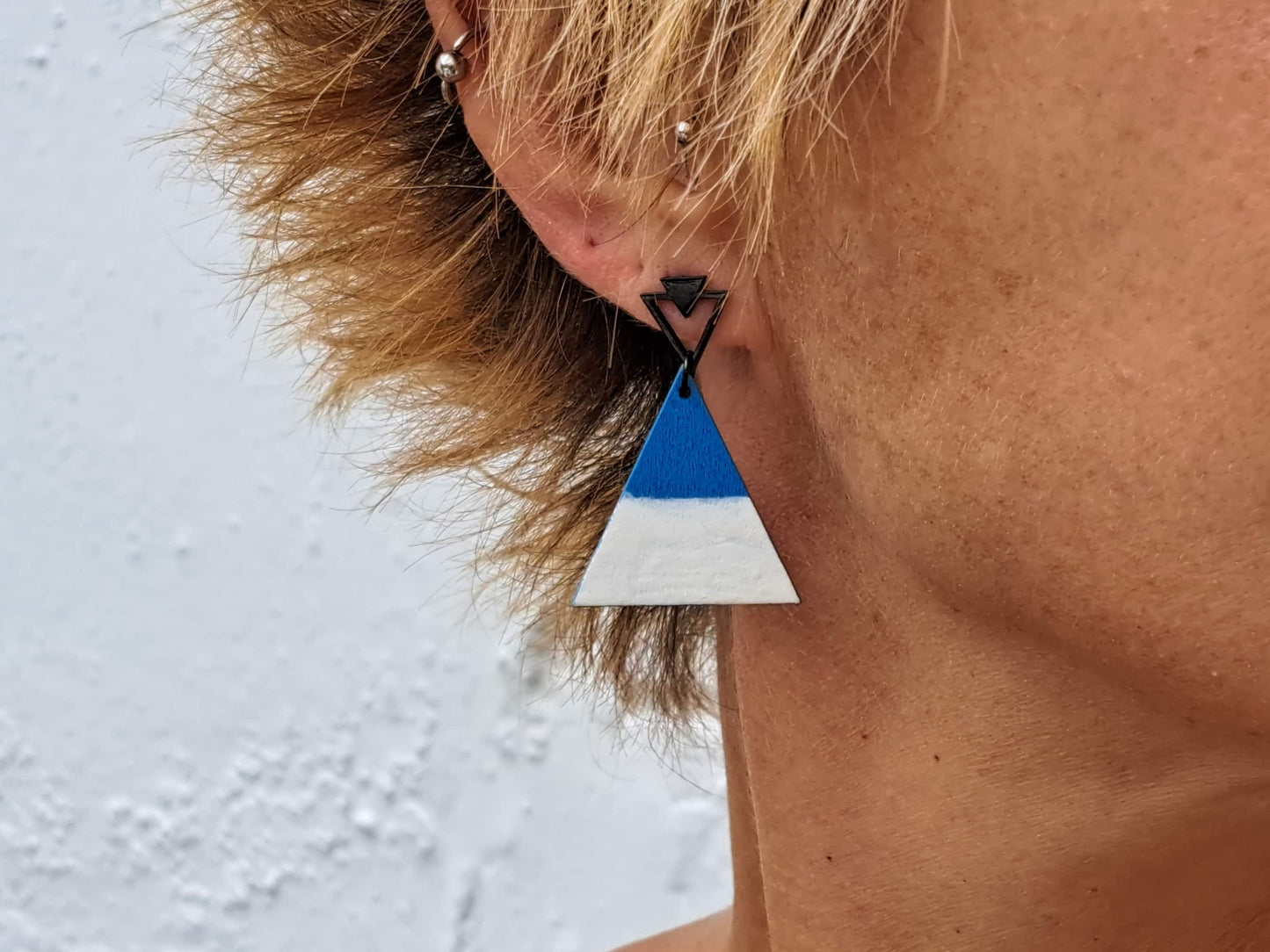 Oorringen Driehoek // zwart - blauw