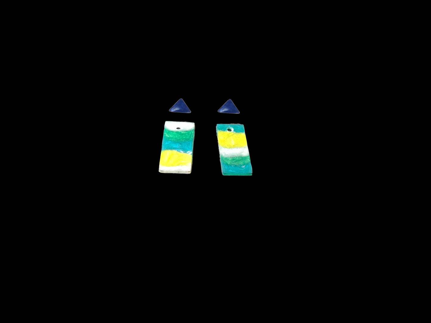 Oorringen Rechthoek, deel achter de lel // blauw - geel - groen - wit
